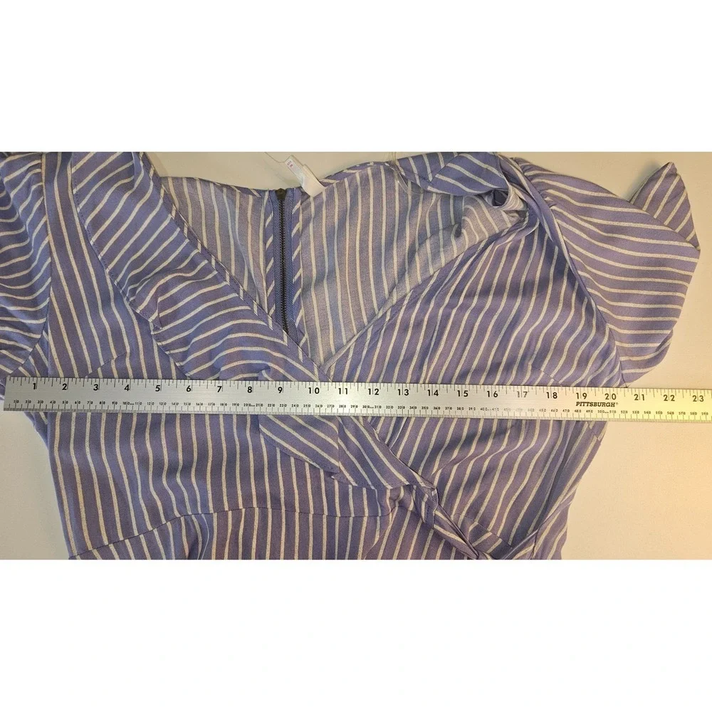 Xhilaration Striped Wrap Dress Flutter Sleeve Coastal Cottagecore L Short Sleeve - Picture 5 of 6